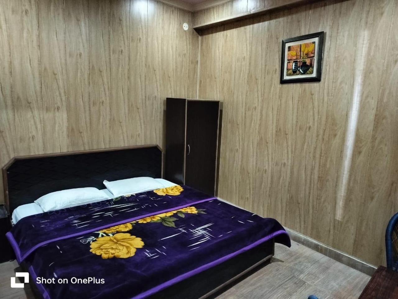 Silver Dew Resorts And Restaurant Dhanaulti Exteriér fotografie