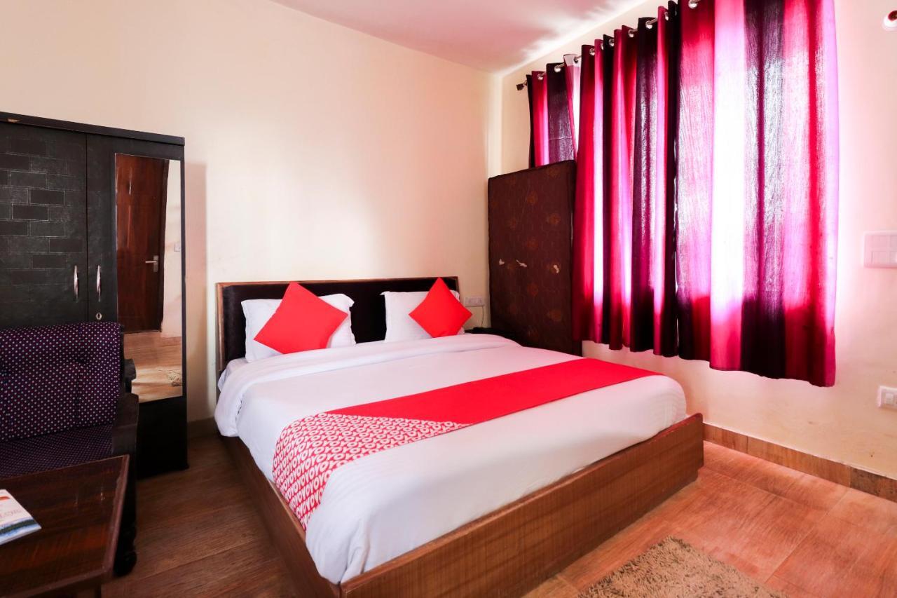 Silver Dew Resorts And Restaurant Dhanaulti Exteriér fotografie