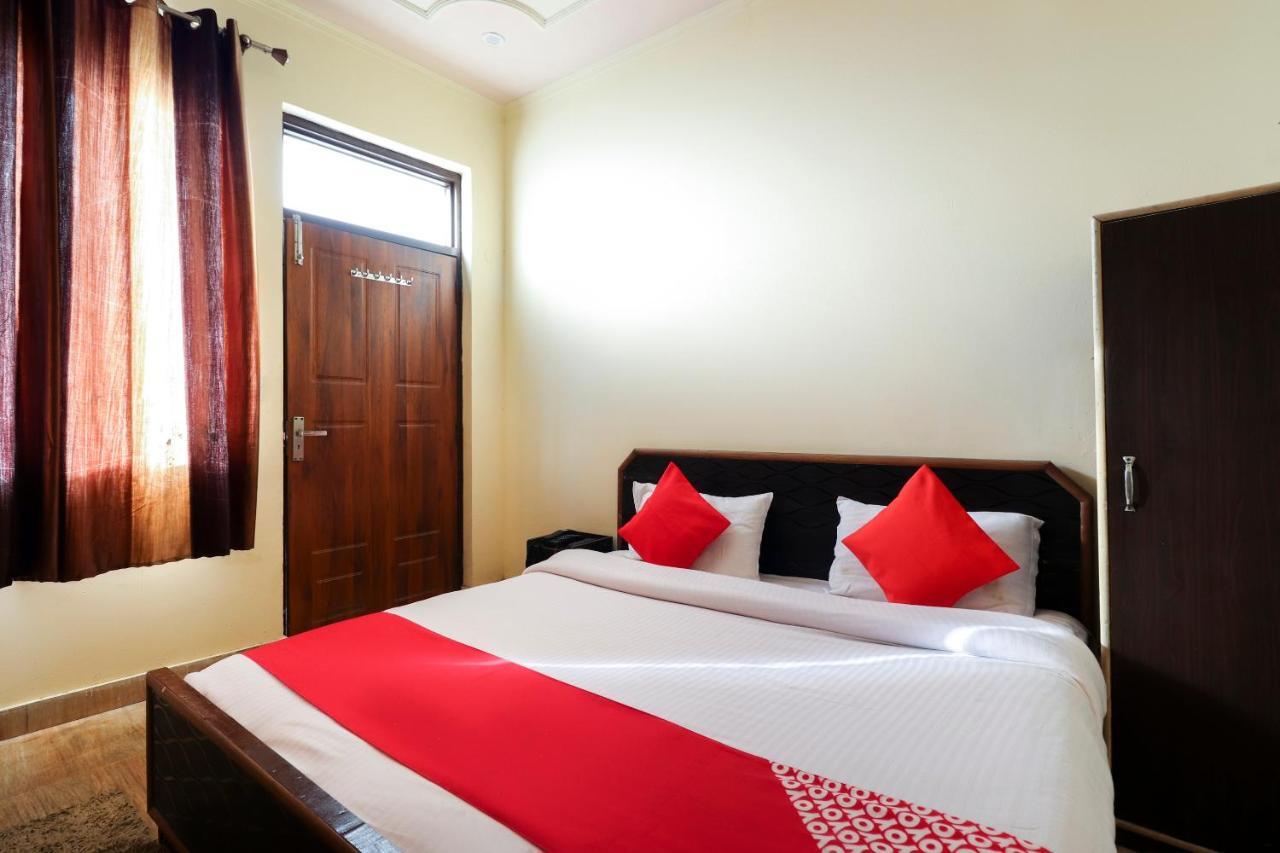 Silver Dew Resorts And Restaurant Dhanaulti Exteriér fotografie