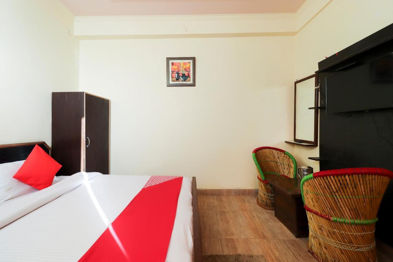 Silver Dew Resorts And Restaurant Dhanaulti Exteriér fotografie