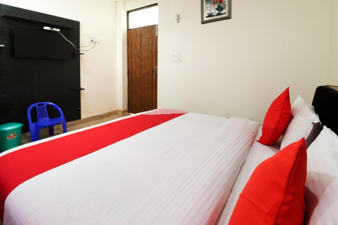 Silver Dew Resorts And Restaurant Dhanaulti Exteriér fotografie