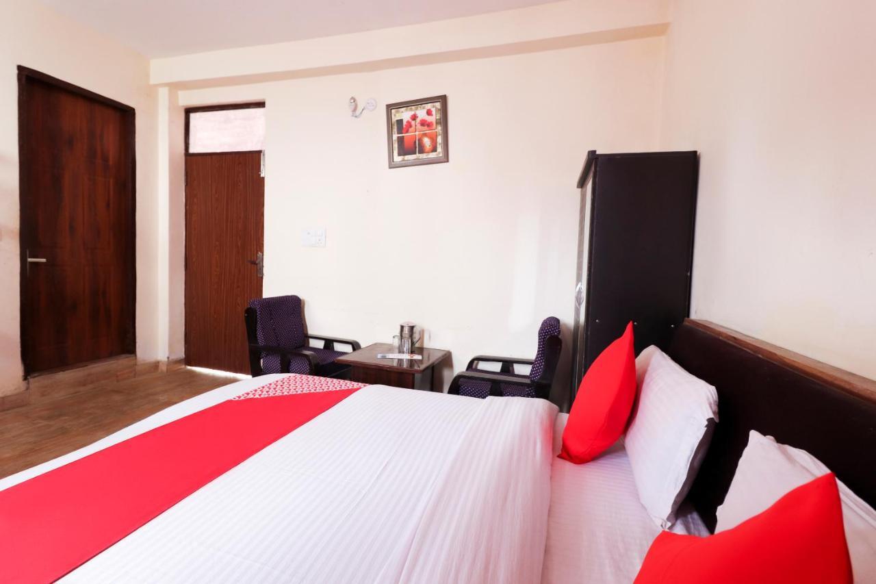 Silver Dew Resorts And Restaurant Dhanaulti Exteriér fotografie