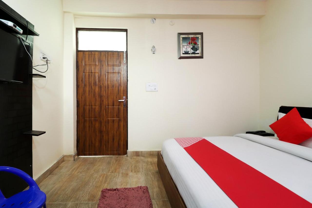 Silver Dew Resorts And Restaurant Dhanaulti Exteriér fotografie